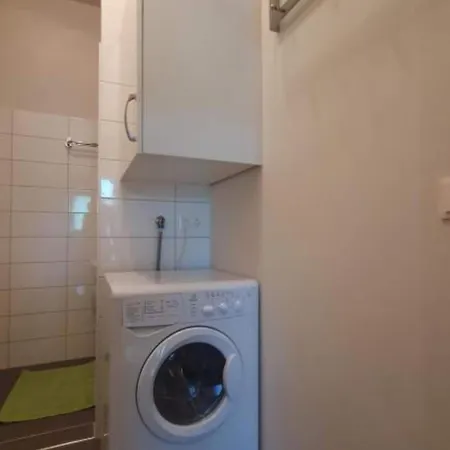 Апартаменты One Bedroom Farnau